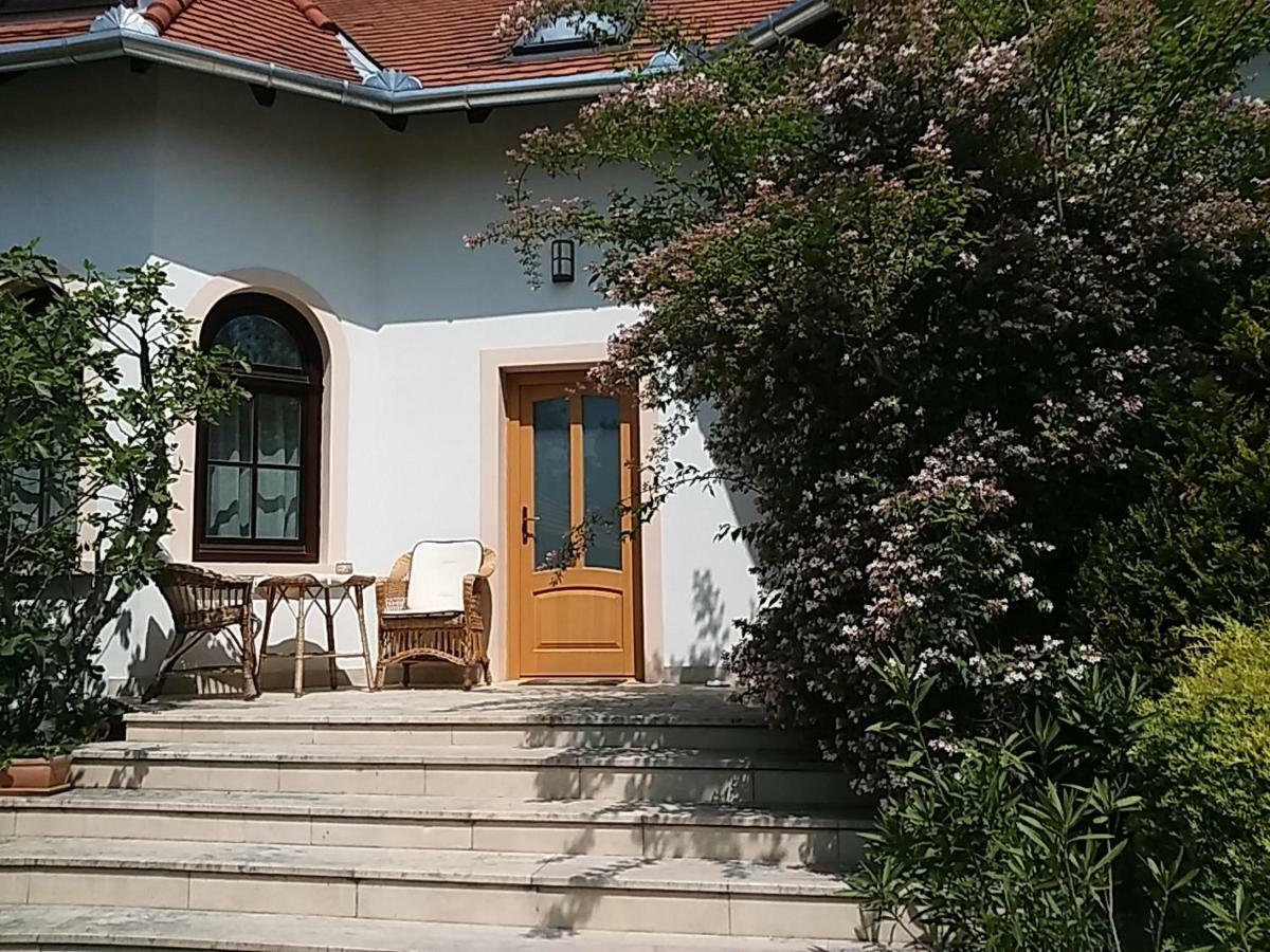 Frutta Villa Черсегтомай Экстерьер фото